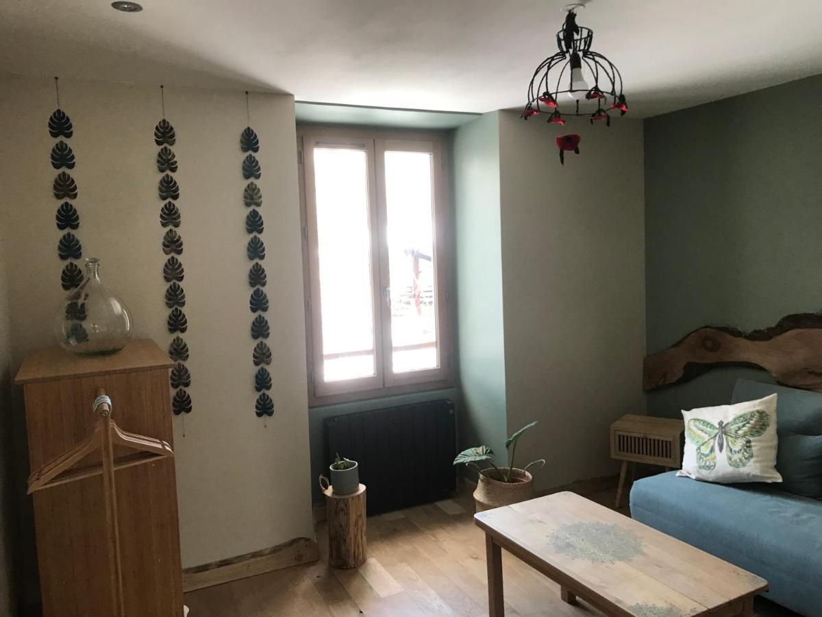 Belladone Guest House Theys Les 7 Laux Luaran gambar